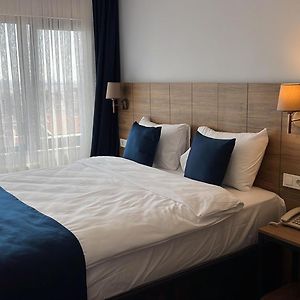 Camera economica con letto king size